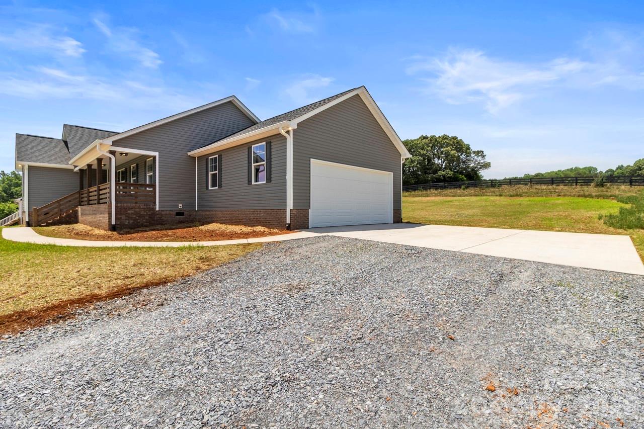 697 Alf Hoover Road — Lincolnton