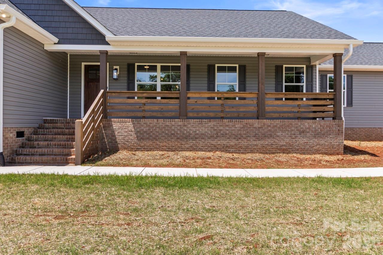 697 Alf Hoover Road — Lincolnton