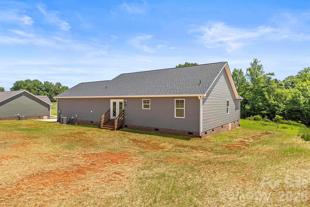 697 Alf Hoover Road — Lincolnton