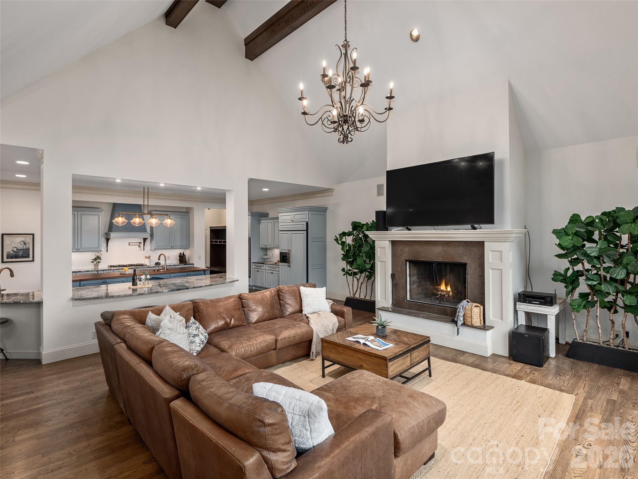 433 Coopers Hawk Drive — Asheville
