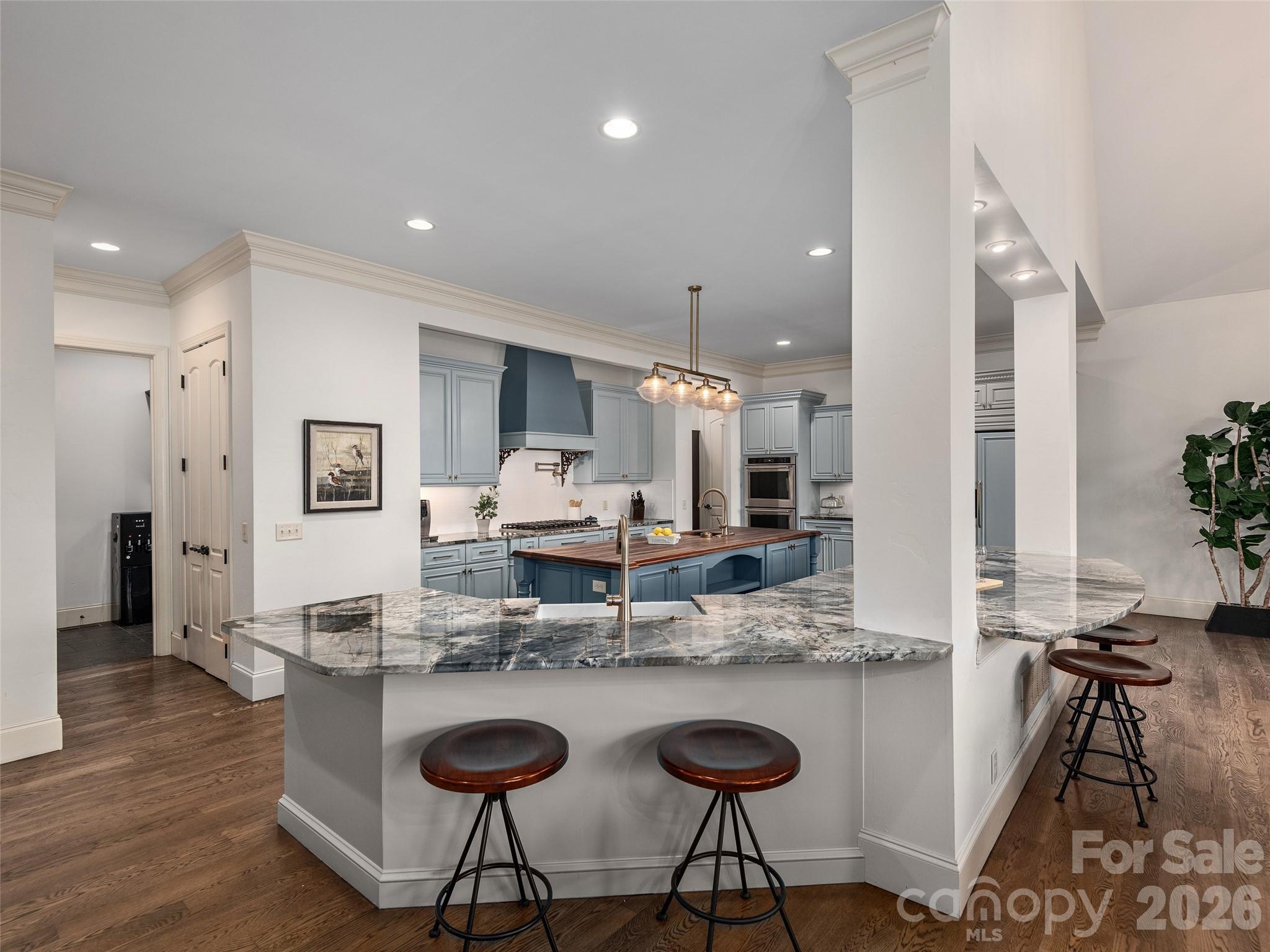 433 Coopers Hawk Drive — Asheville