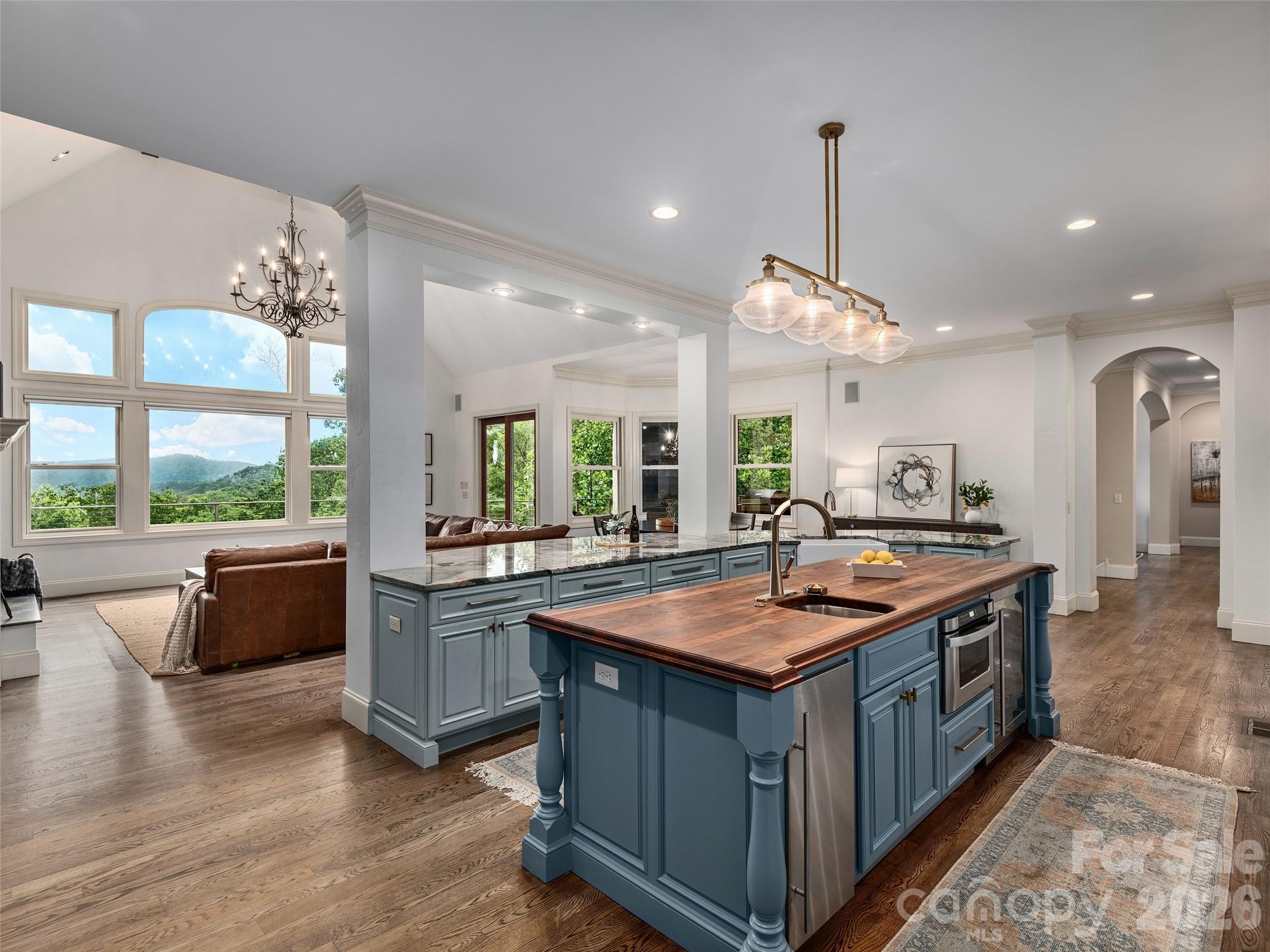433 Coopers Hawk Drive — Asheville