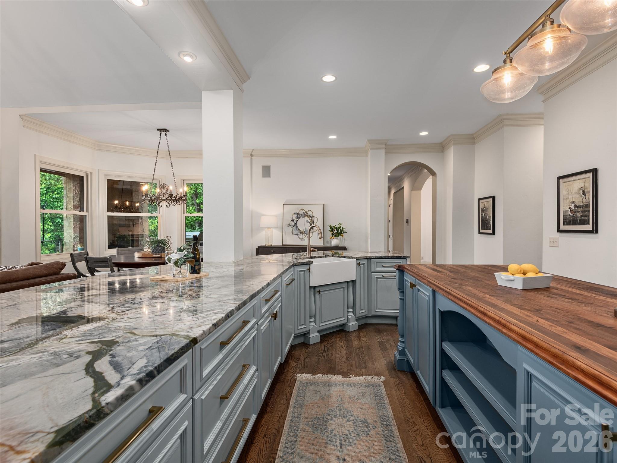 433 Coopers Hawk Drive — Asheville
