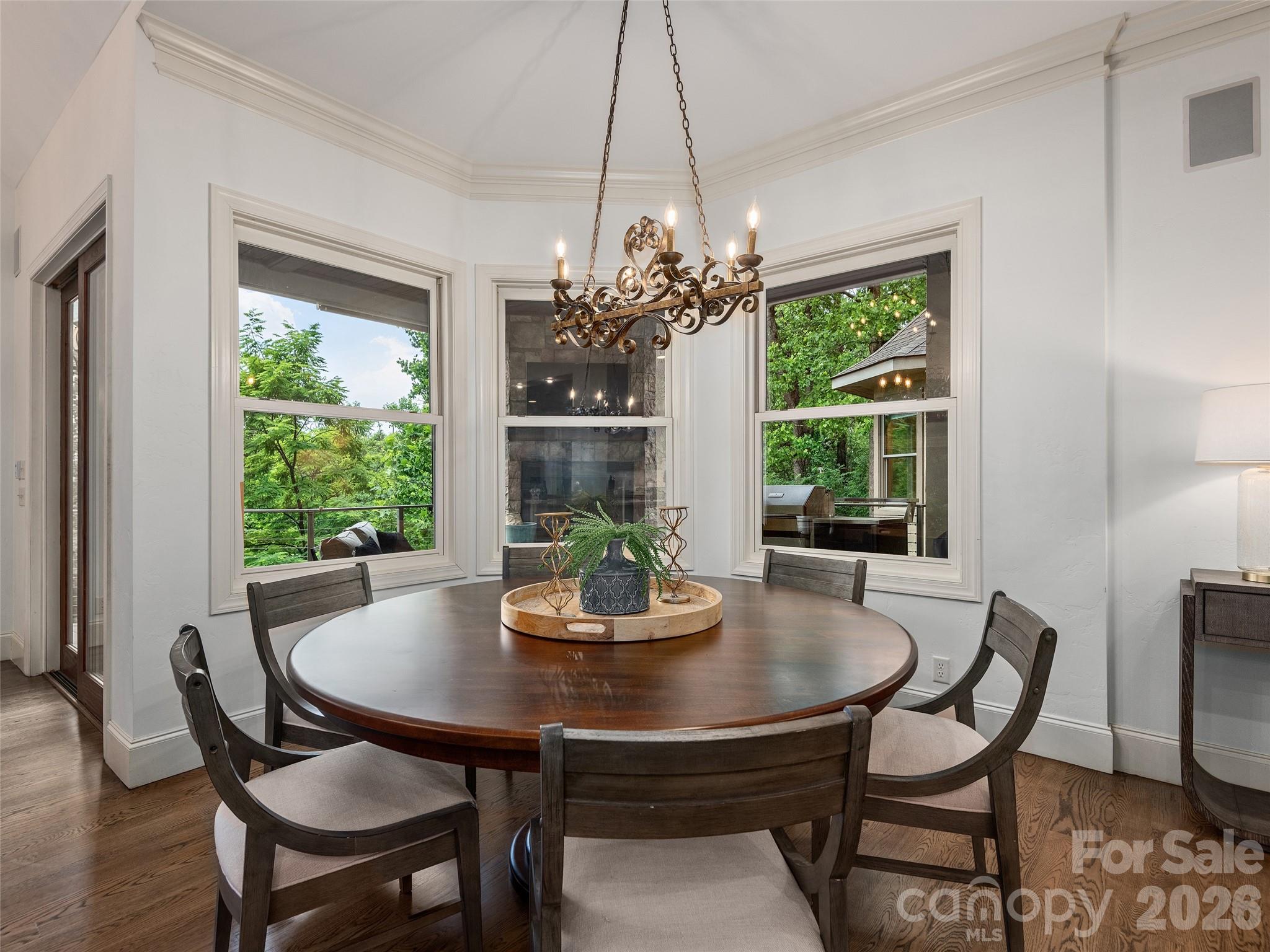 433 Coopers Hawk Drive — Asheville