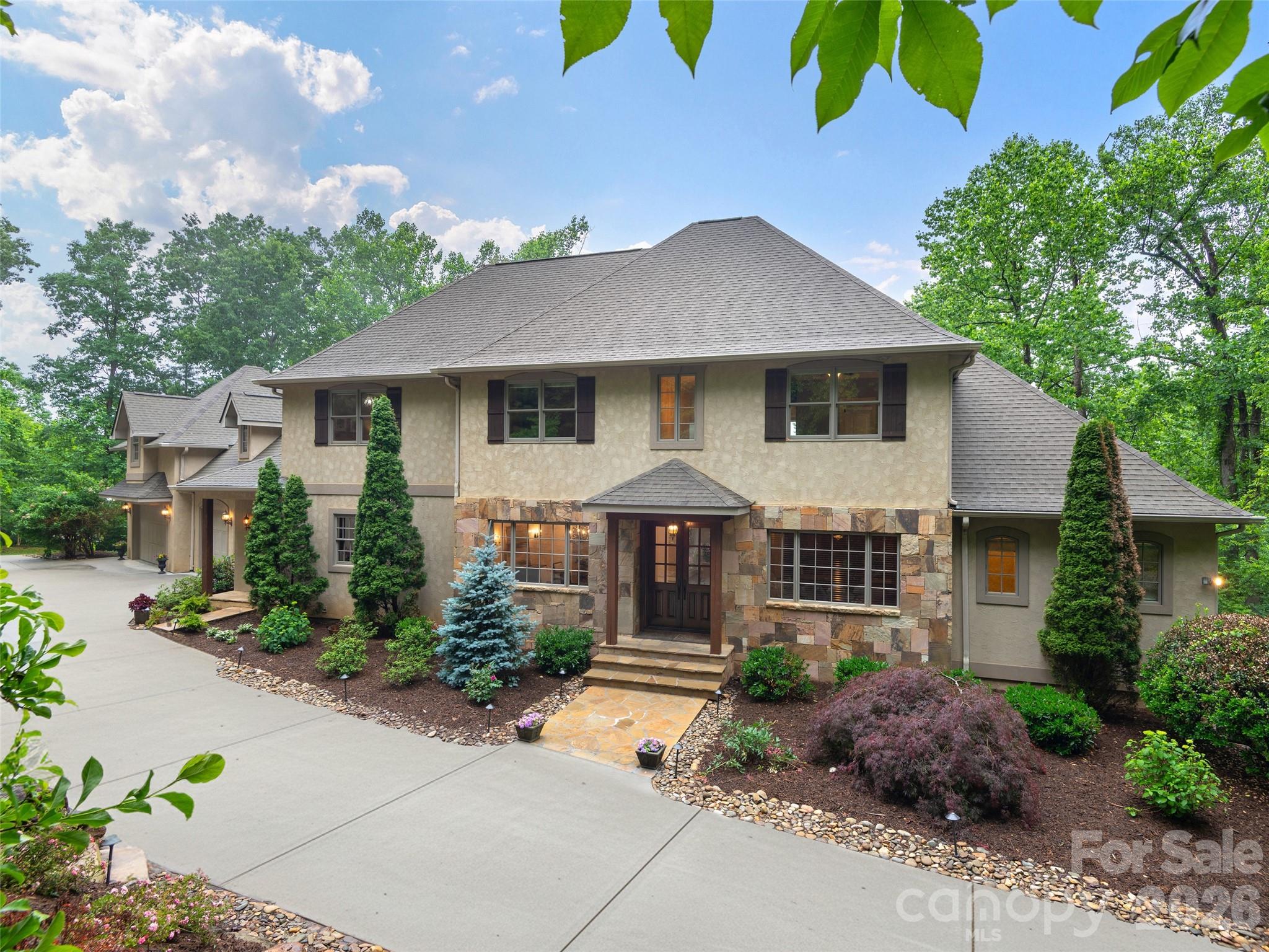 433 Coopers Hawk Drive — Asheville