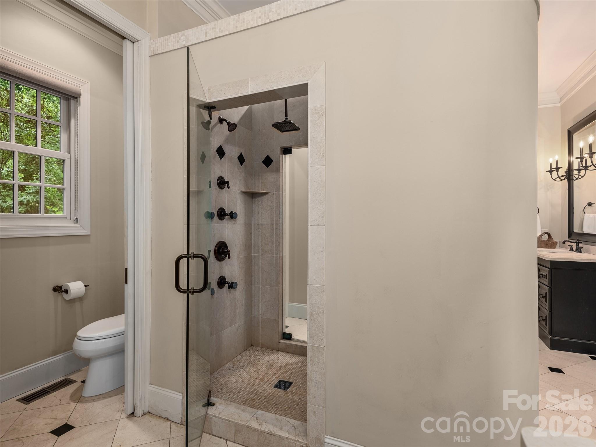433 Coopers Hawk Drive — Asheville