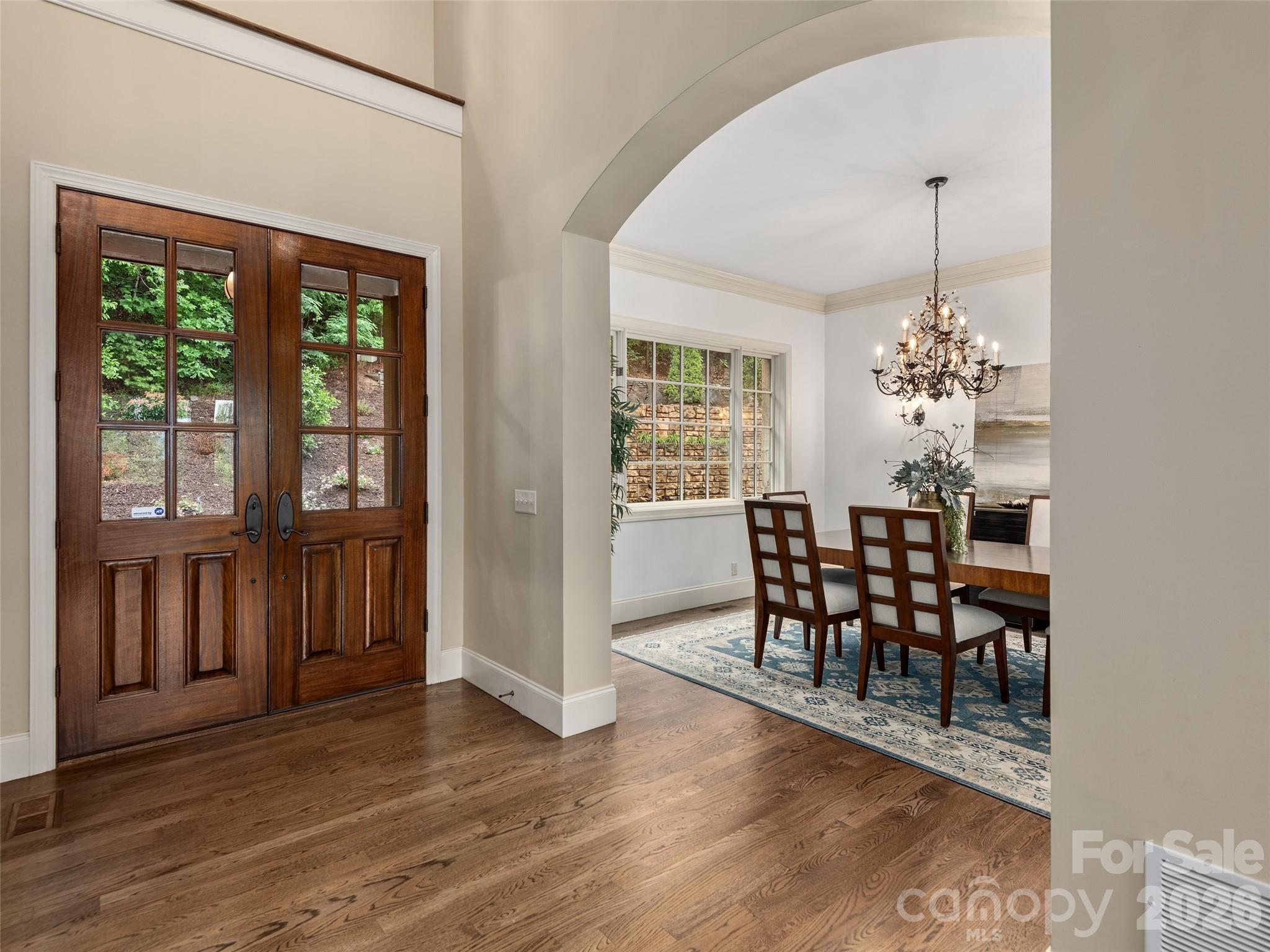 433 Coopers Hawk Drive — Asheville