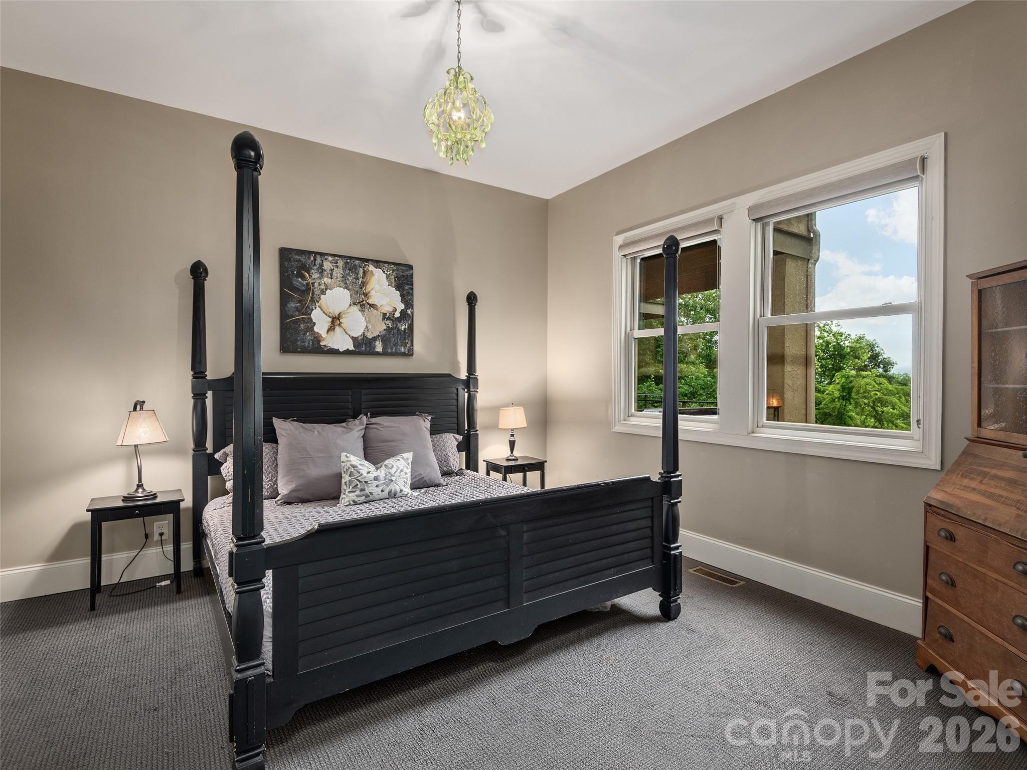 433 Coopers Hawk Drive — Asheville