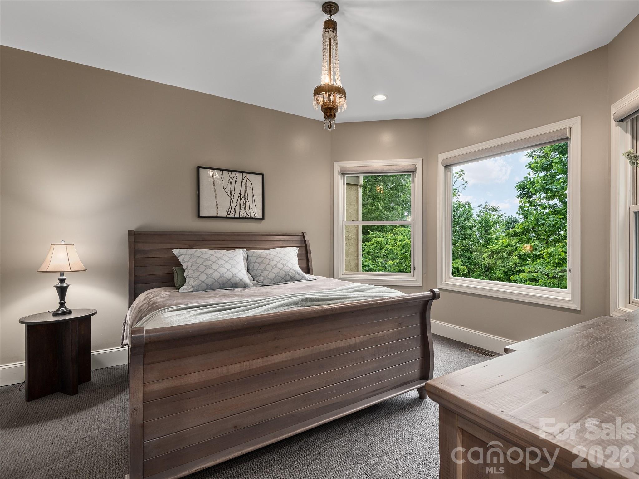 433 Coopers Hawk Drive — Asheville