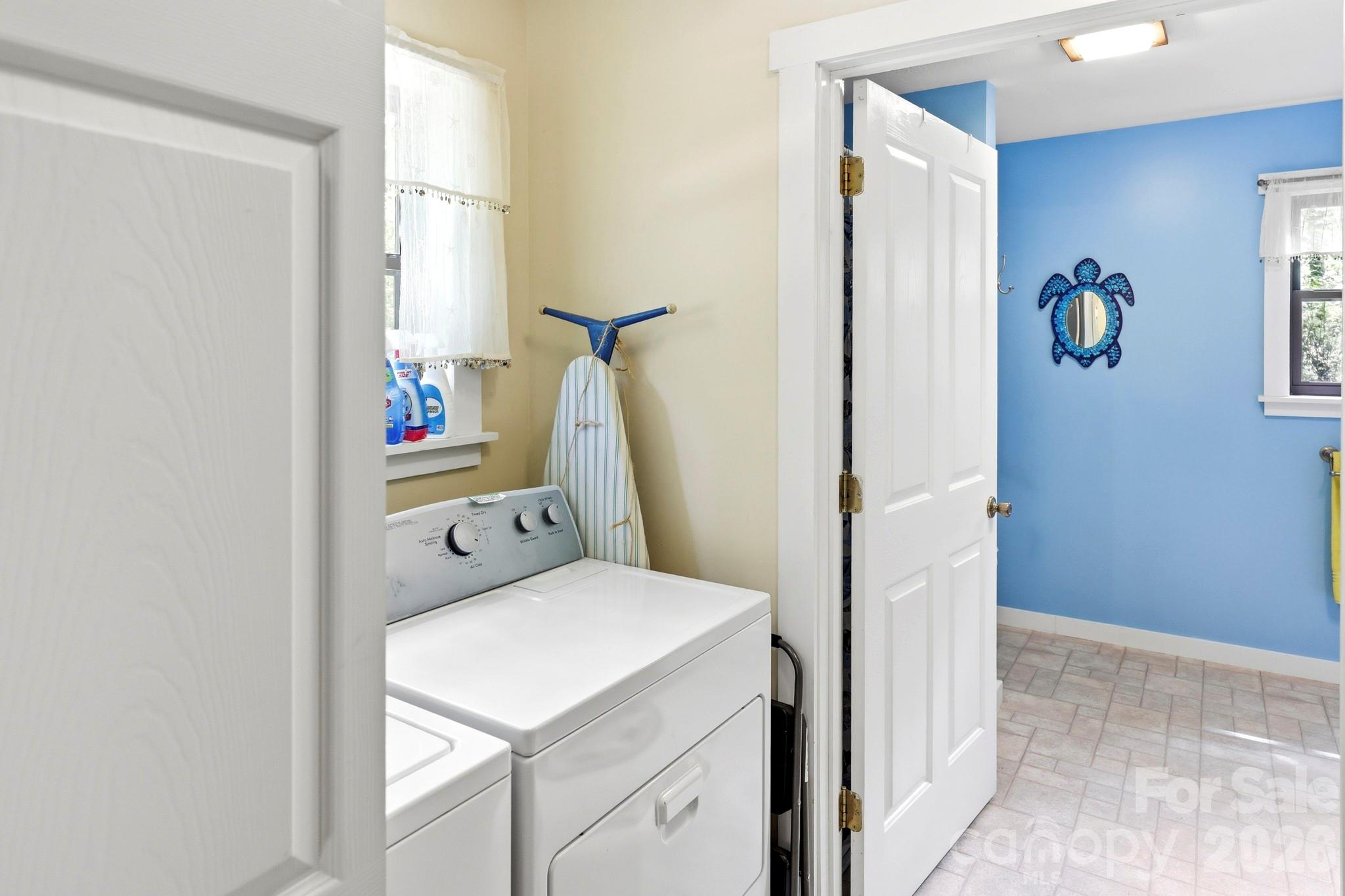 37 Pine Bluff Road — Hendersonville