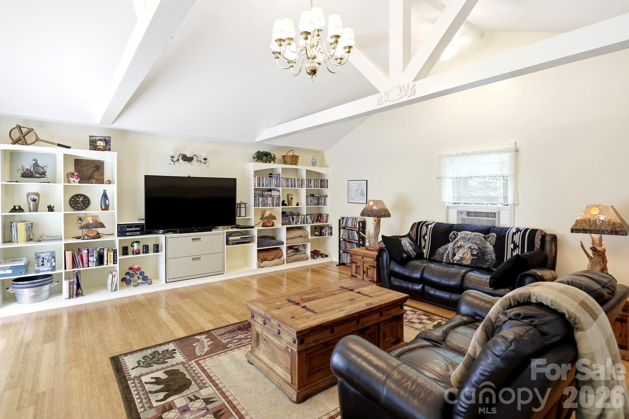 37 Pine Bluff Road — Hendersonville