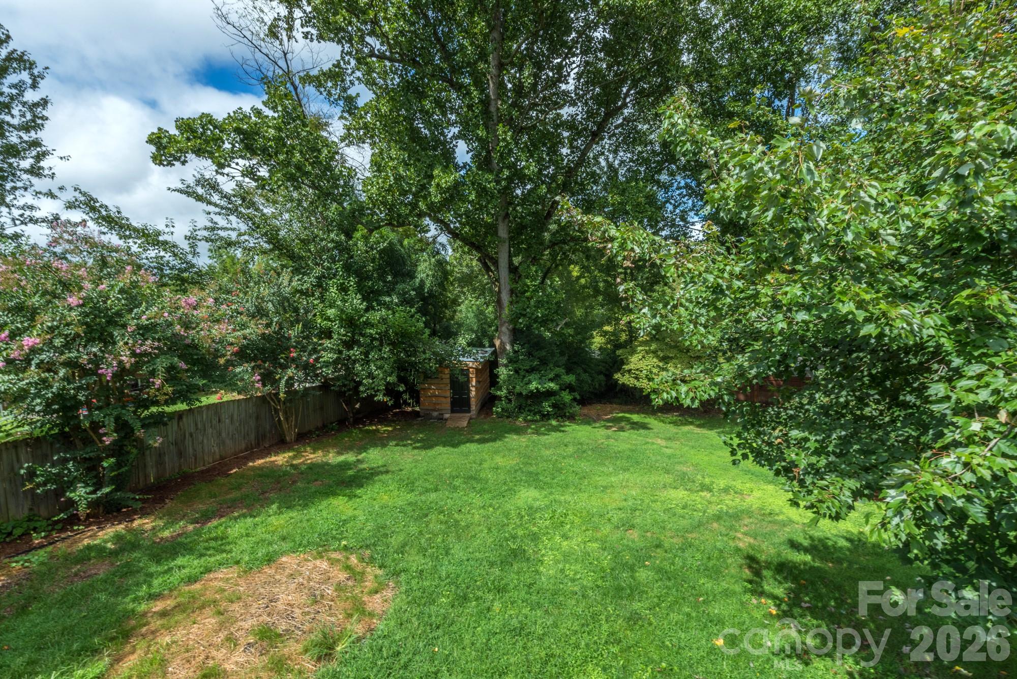 16 Oakley Dogwood Drive — Asheville