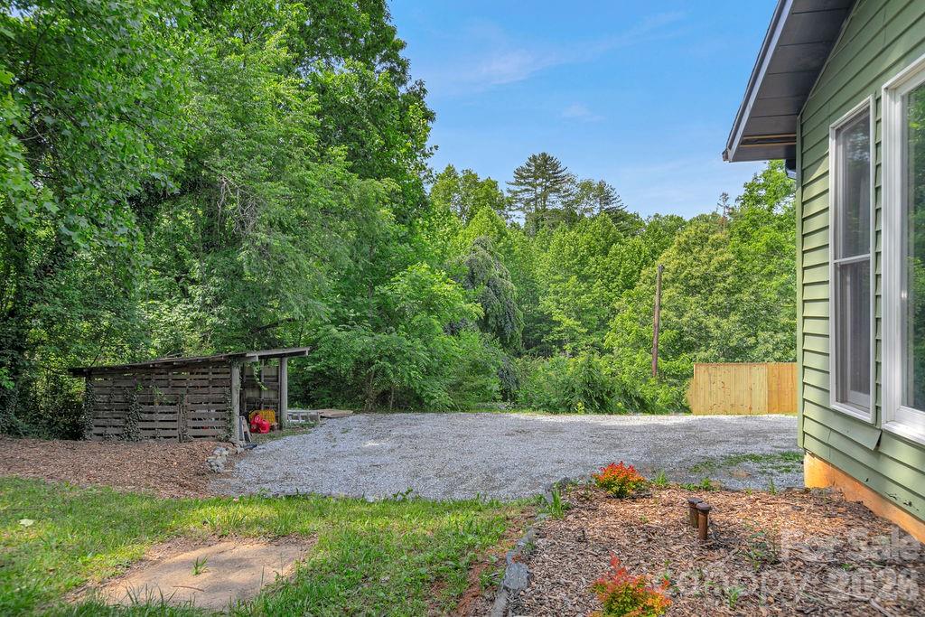113 Byrd Lane — Brevard