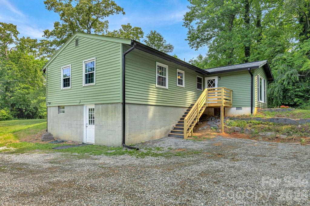 113 Byrd Lane — Brevard