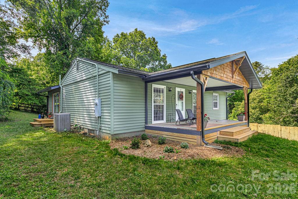 113 Byrd Lane — Brevard