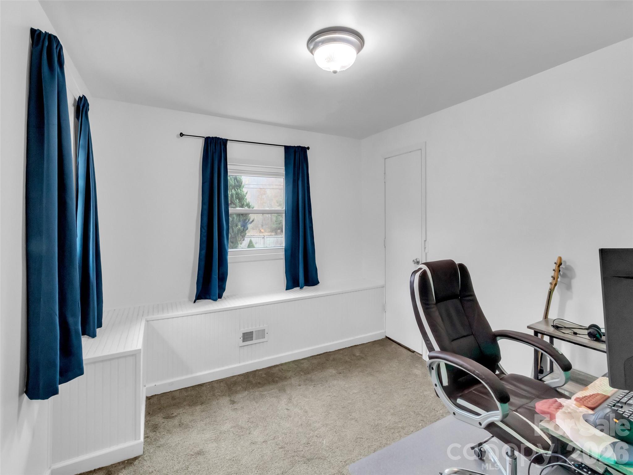126 Arrowwood Way — Canton