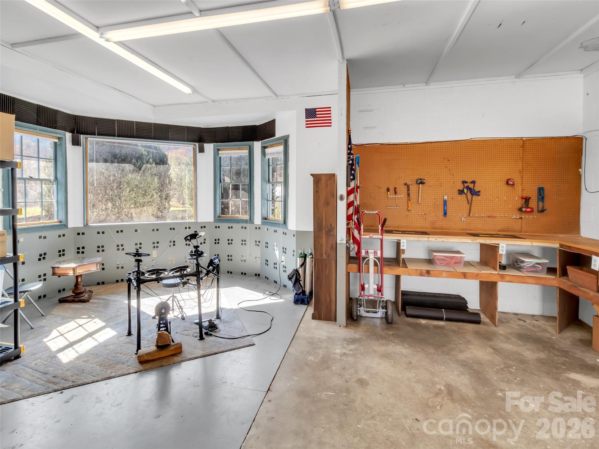 126 Arrowwood Way — Canton