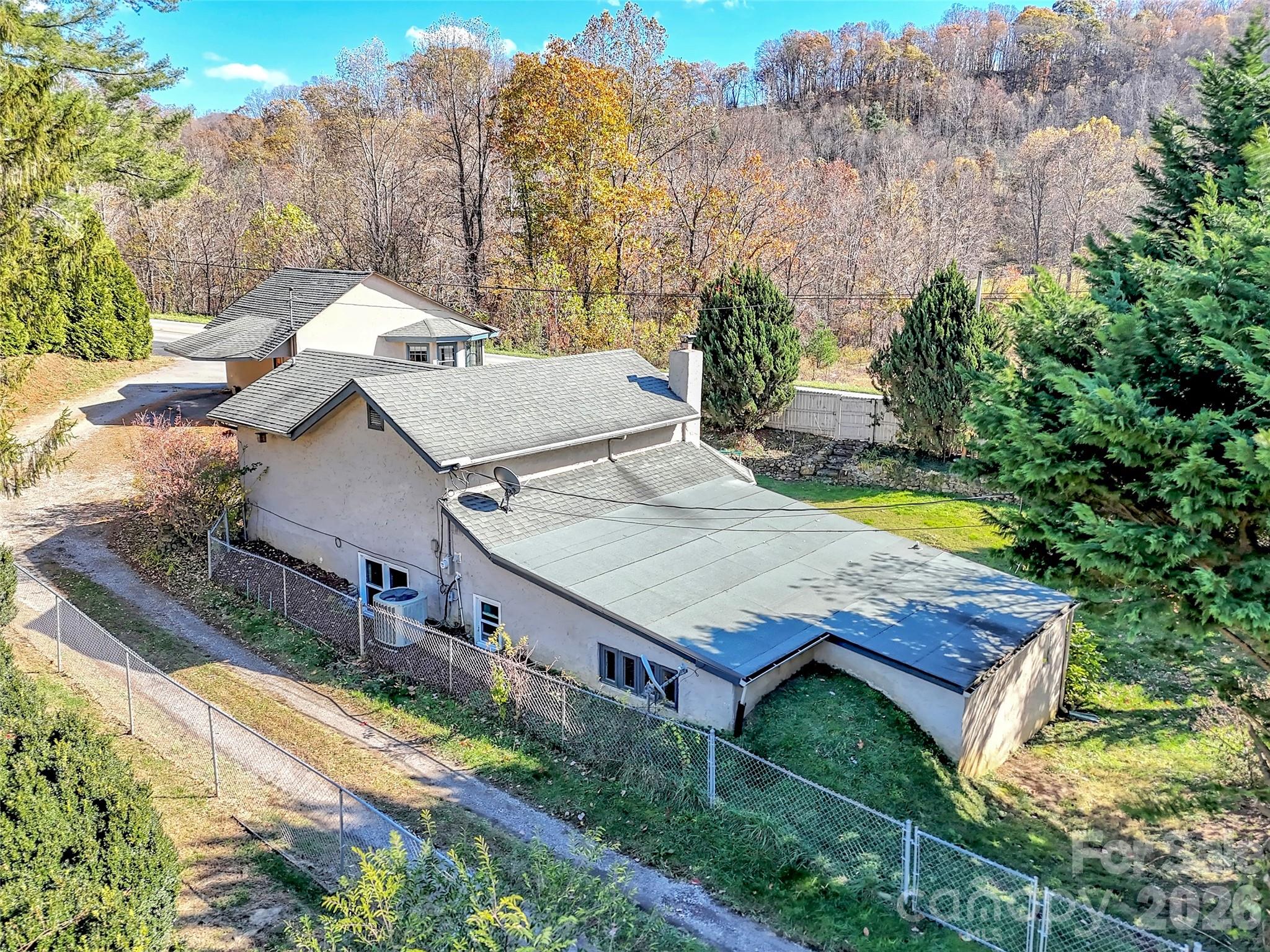 126 Arrowwood Way — Canton