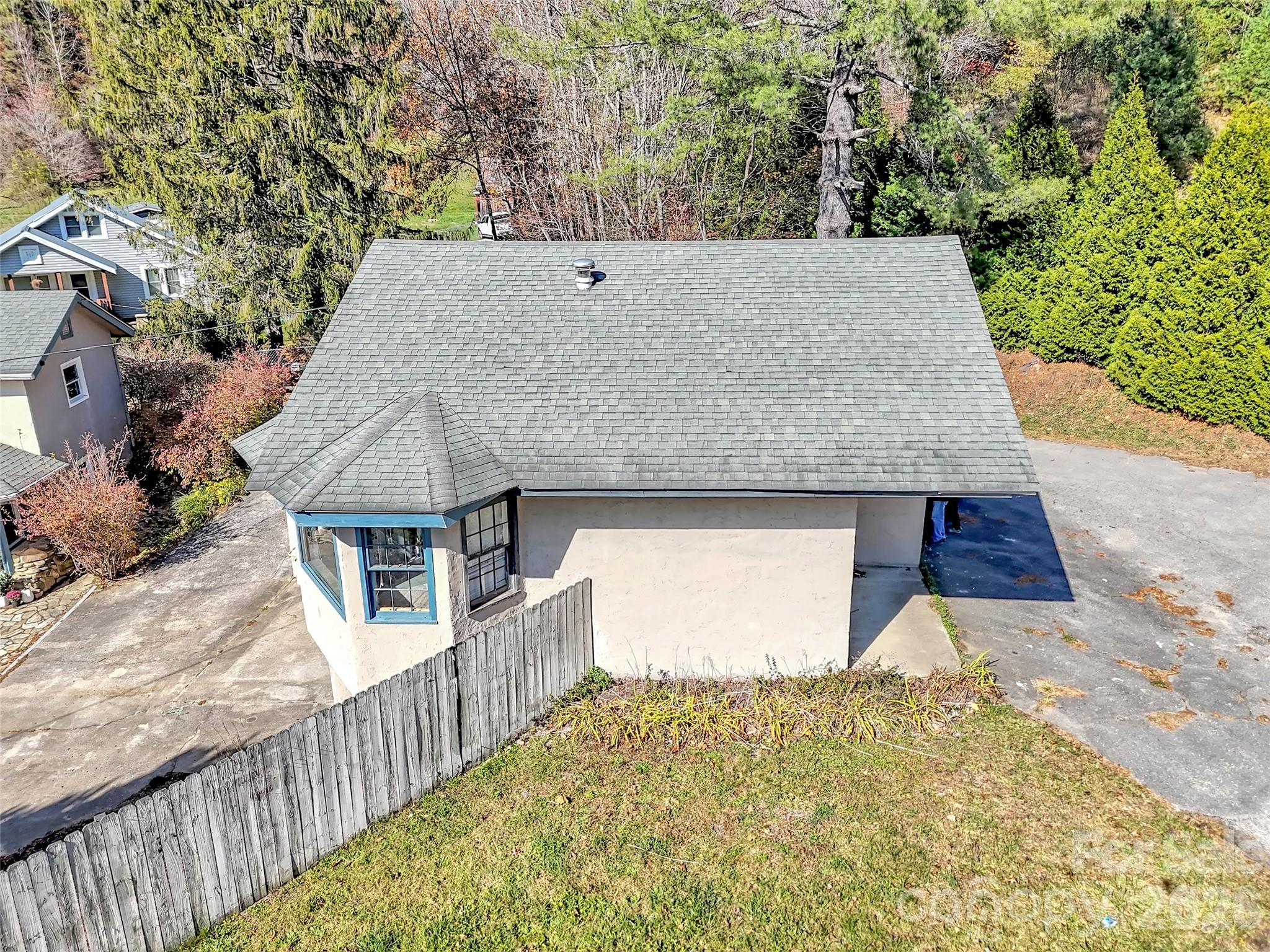 126 Arrowwood Way — Canton