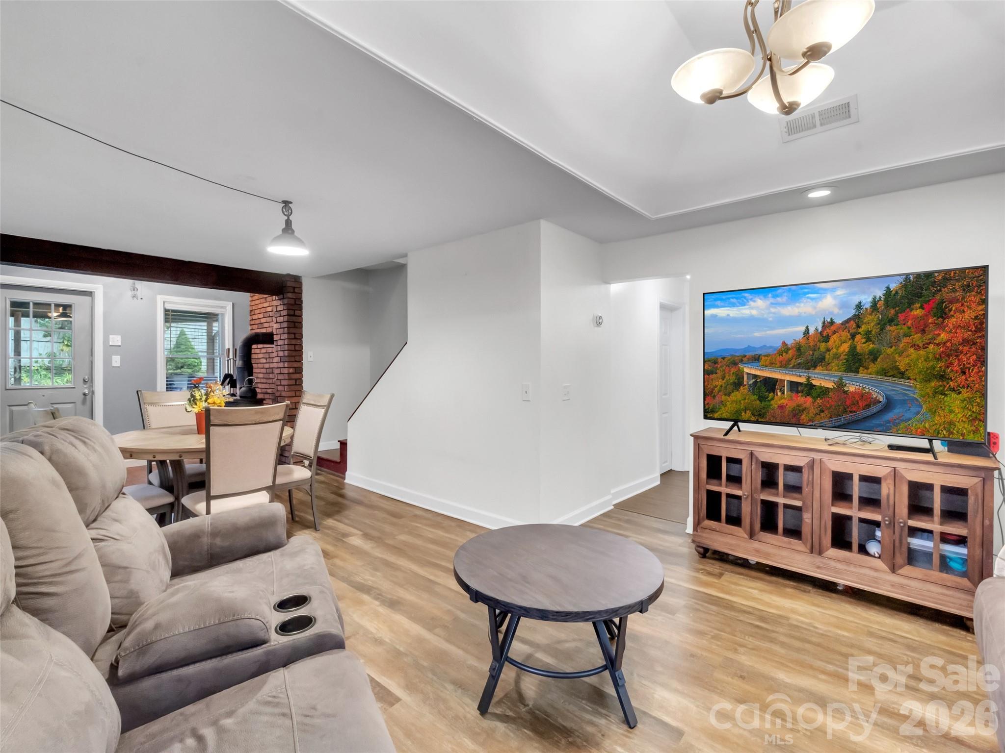 126 Arrowwood Way — Canton