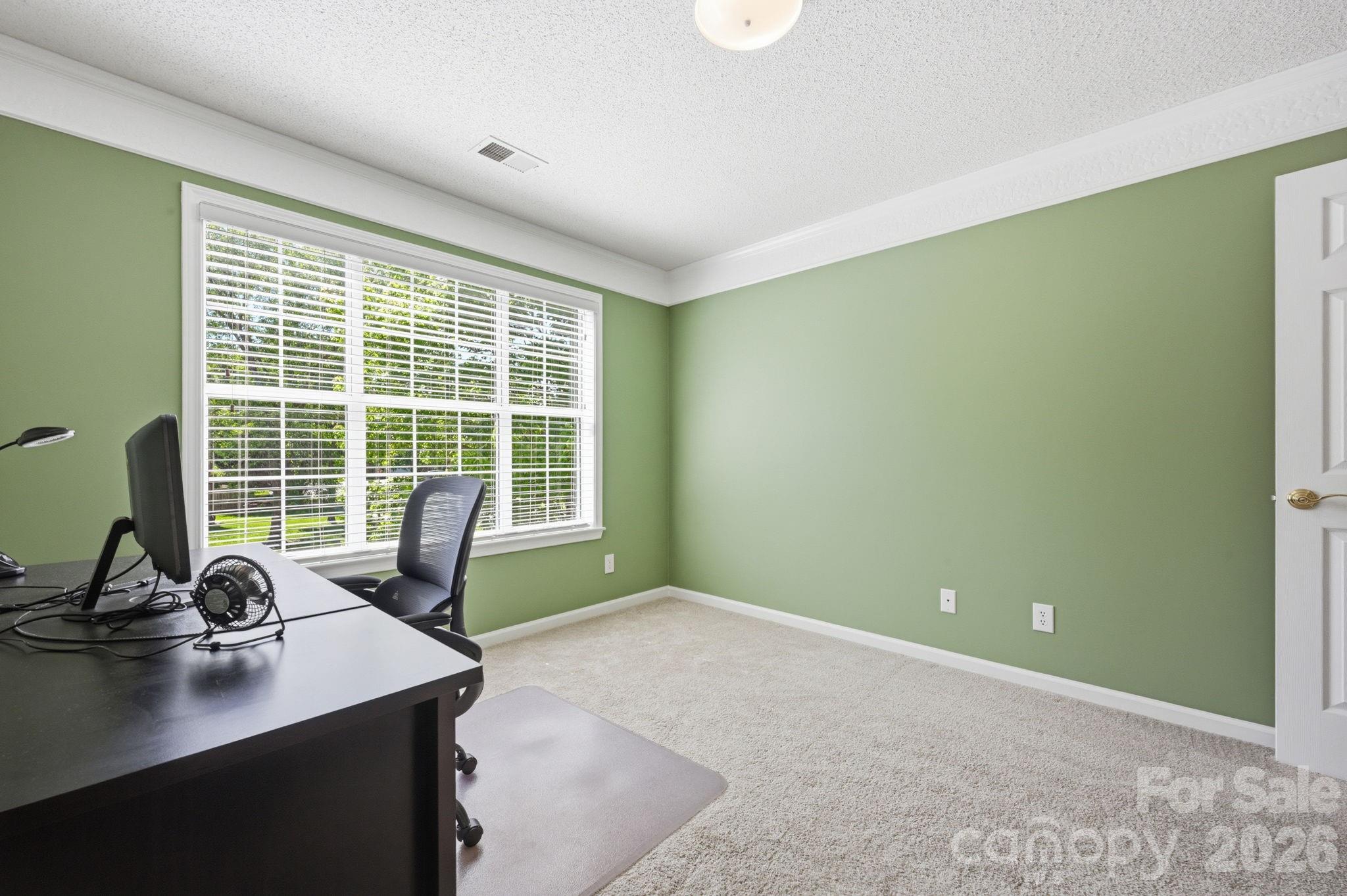 5910 Chinquapin Court — Charlotte