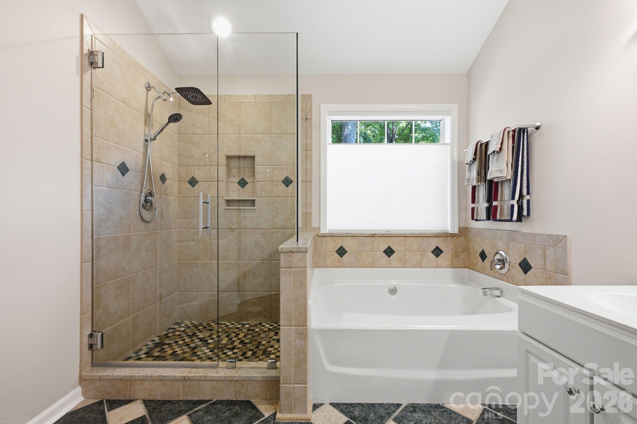 5910 Chinquapin Court — Charlotte