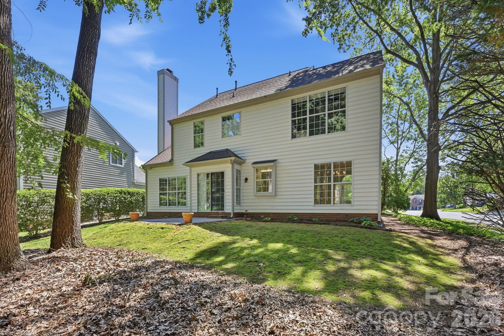 5910 Chinquapin Court — Charlotte