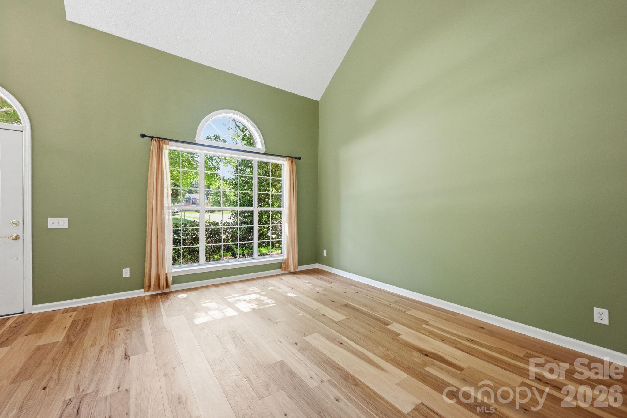 5910 Chinquapin Court — Charlotte