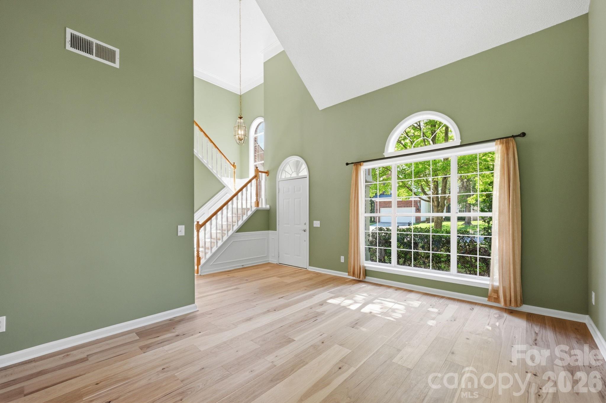 5910 Chinquapin Court — Charlotte