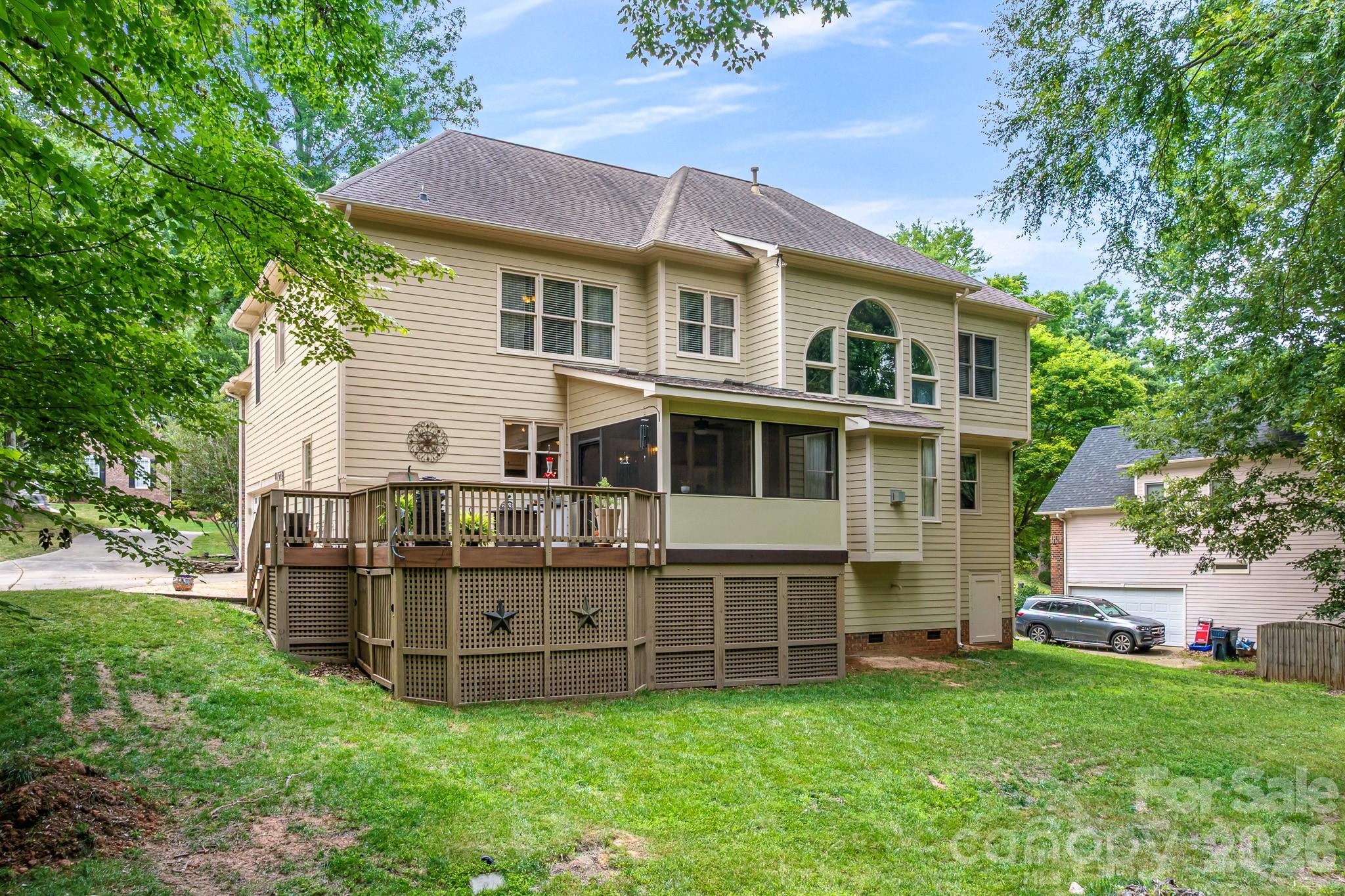 1209 High Brook Drive — Waxhaw