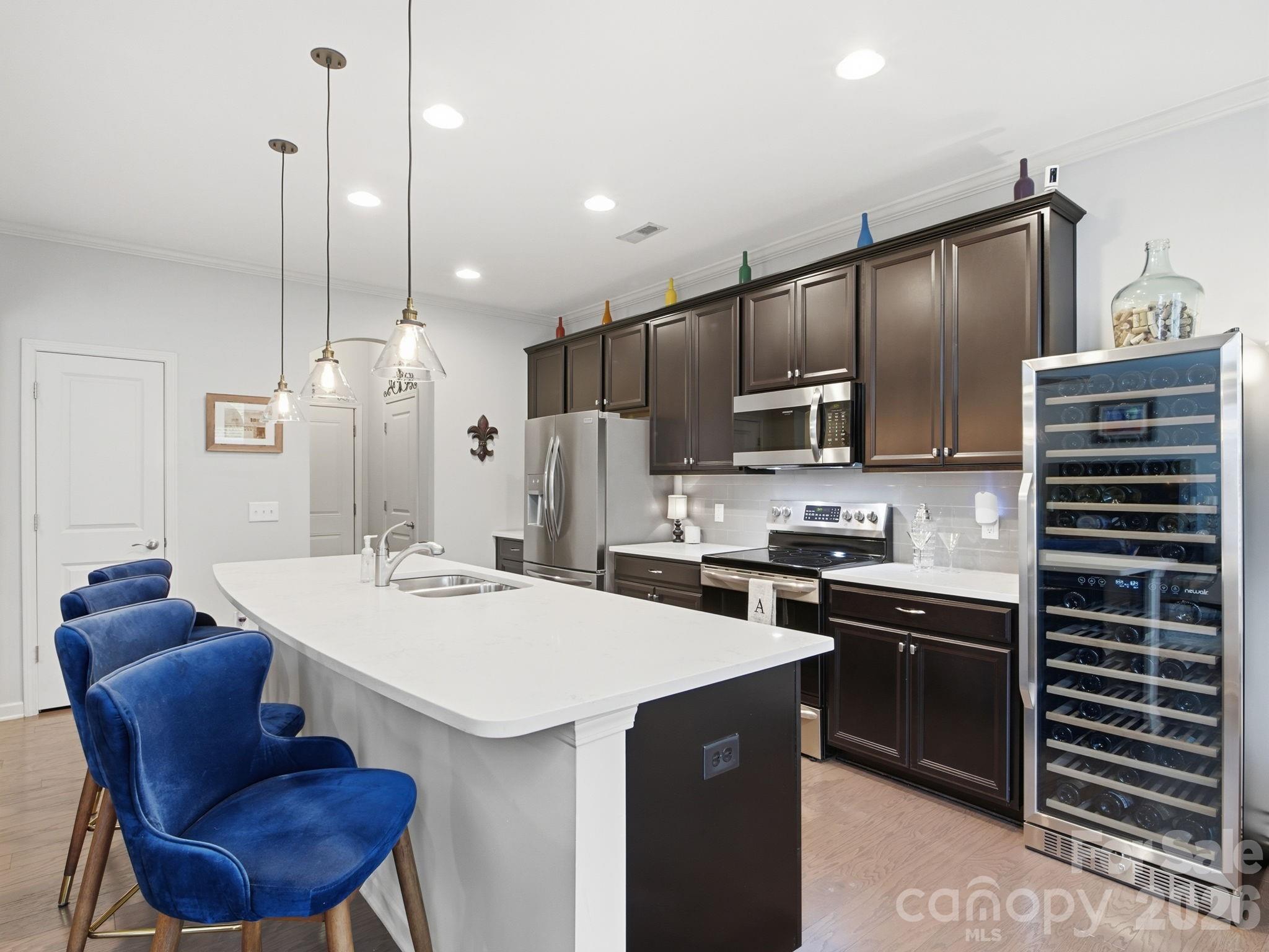 533 Park View Drive — Belmont