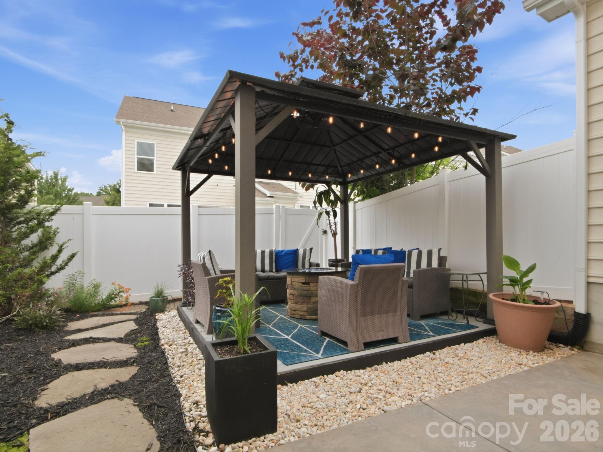 533 Park View Drive — Belmont