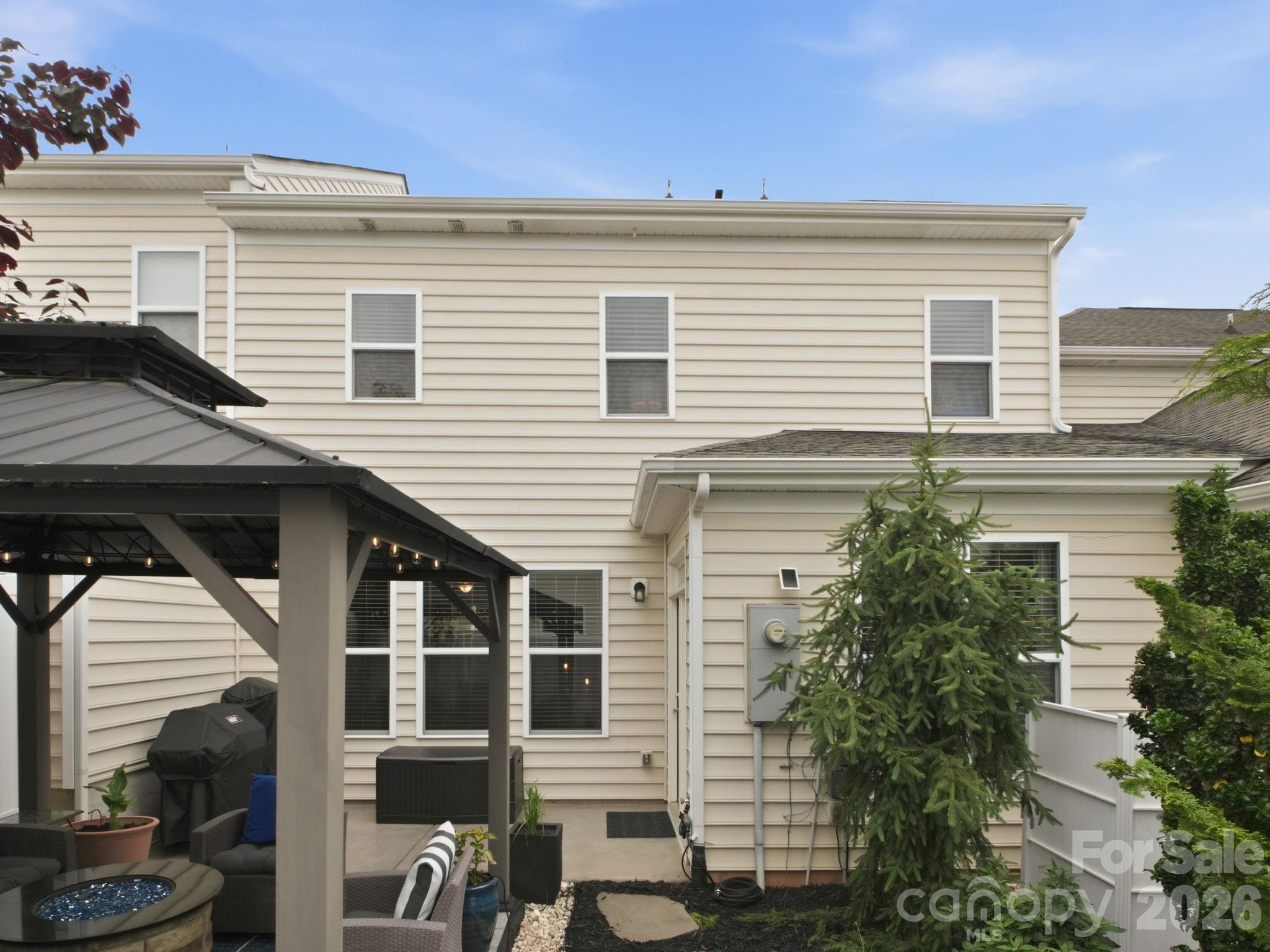 533 Park View Drive — Belmont