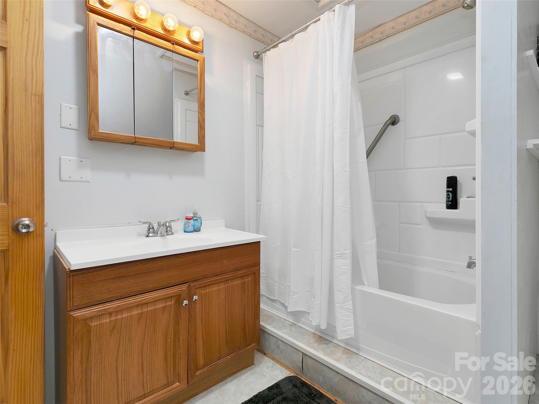 166 Virginia Brock Road — Lake Toxaway