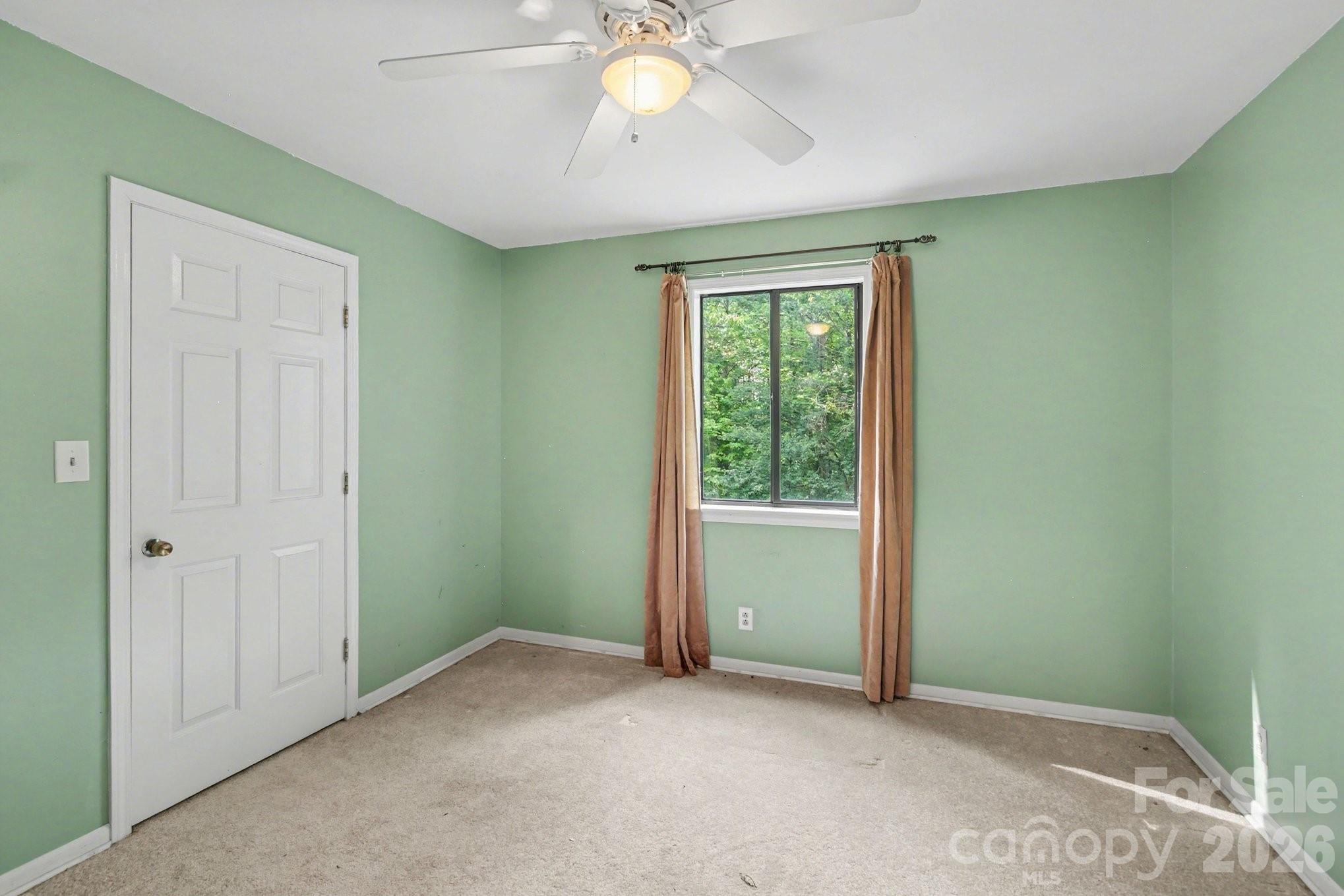270 Oakland Avenue — Mocksville