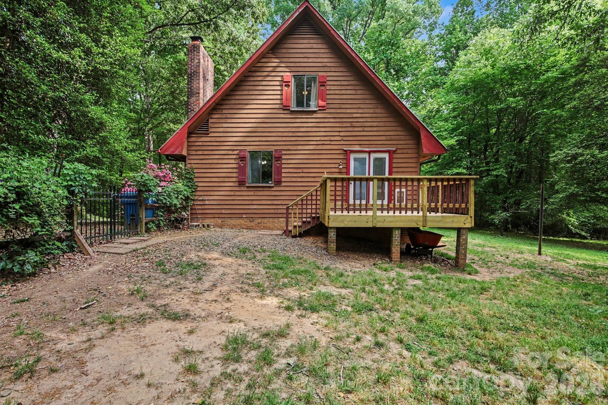 270 Oakland Avenue — Mocksville