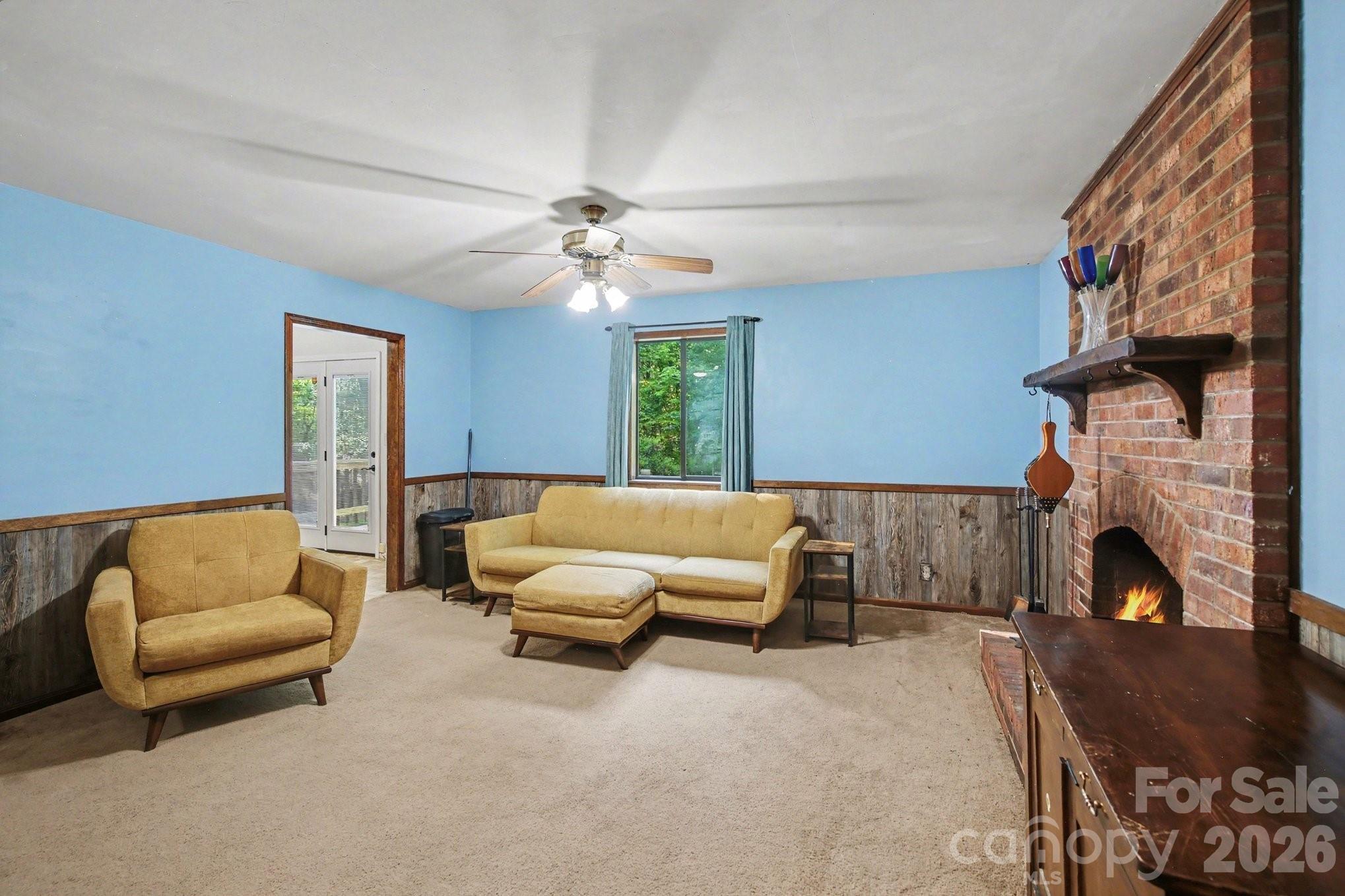 270 Oakland Avenue — Mocksville