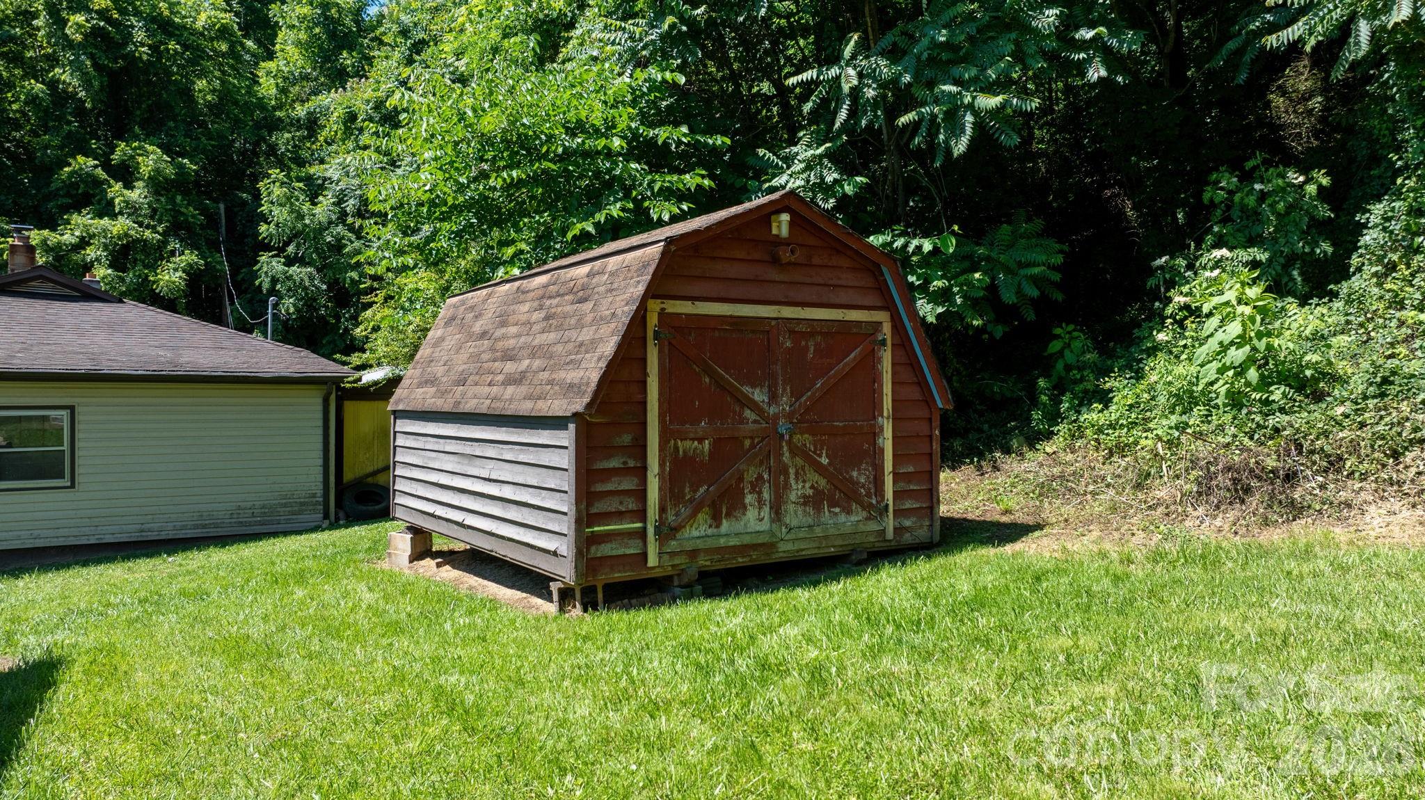 65 McDowell Street — Old Fort
