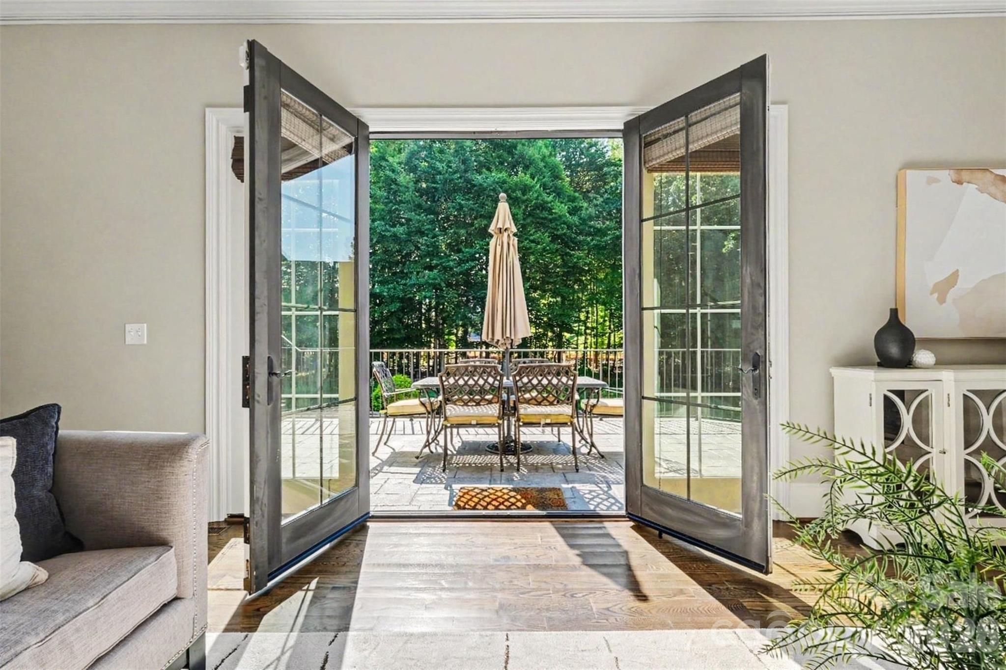 8000 Skye Lochs Drive — Waxhaw