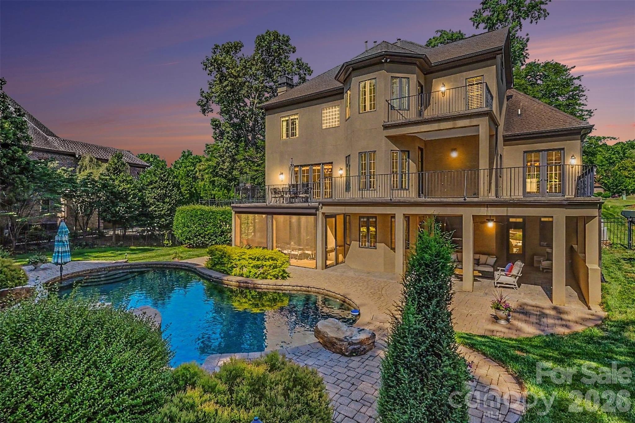 8000 Skye Lochs Drive — Waxhaw