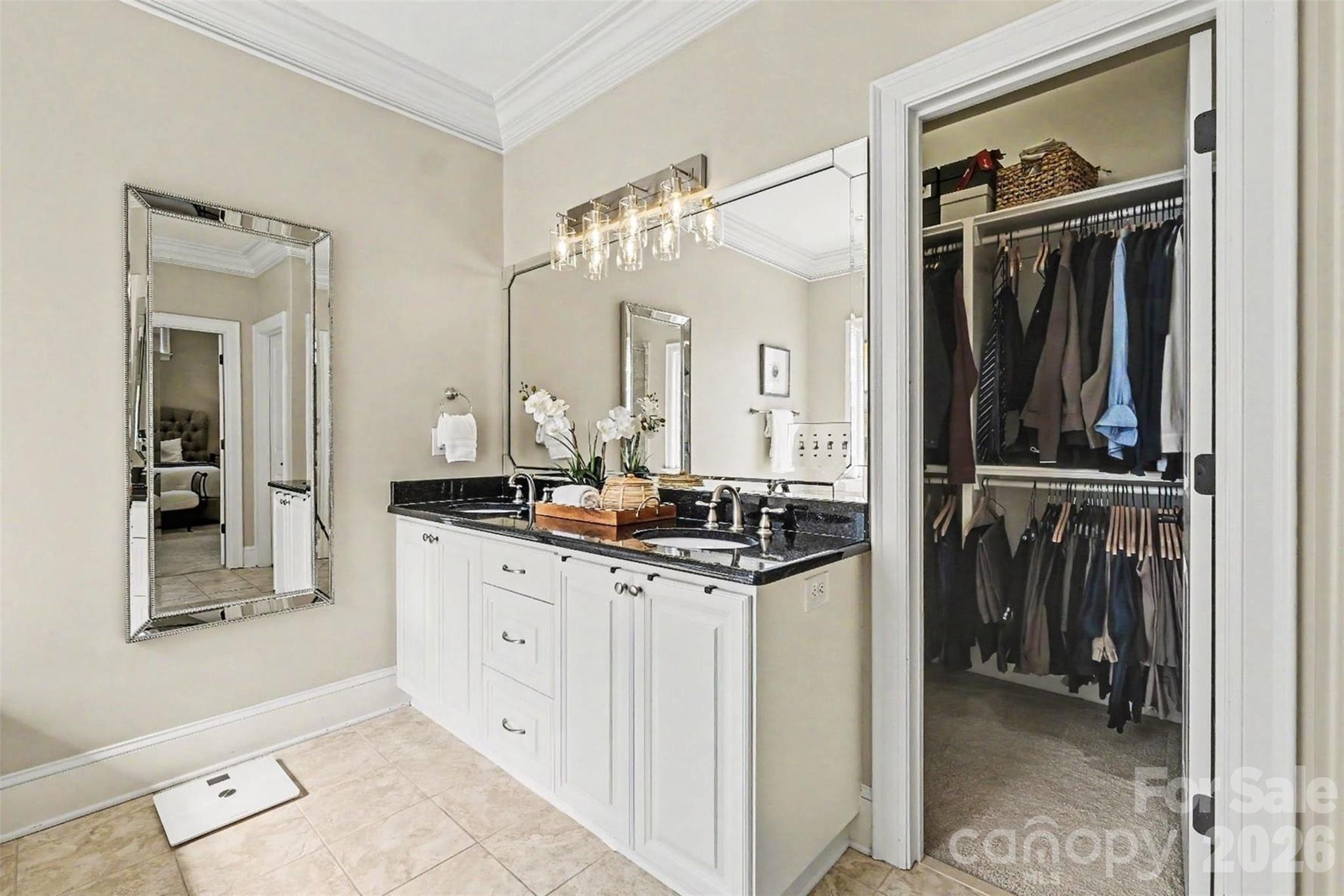 8000 Skye Lochs Drive — Waxhaw