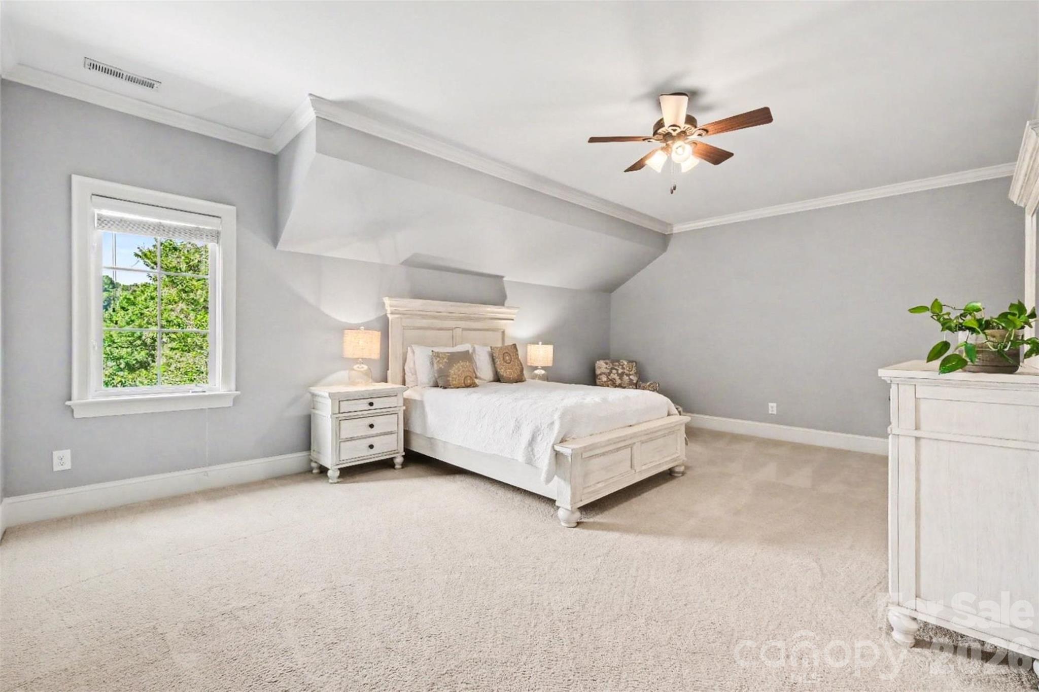 8000 Skye Lochs Drive — Waxhaw