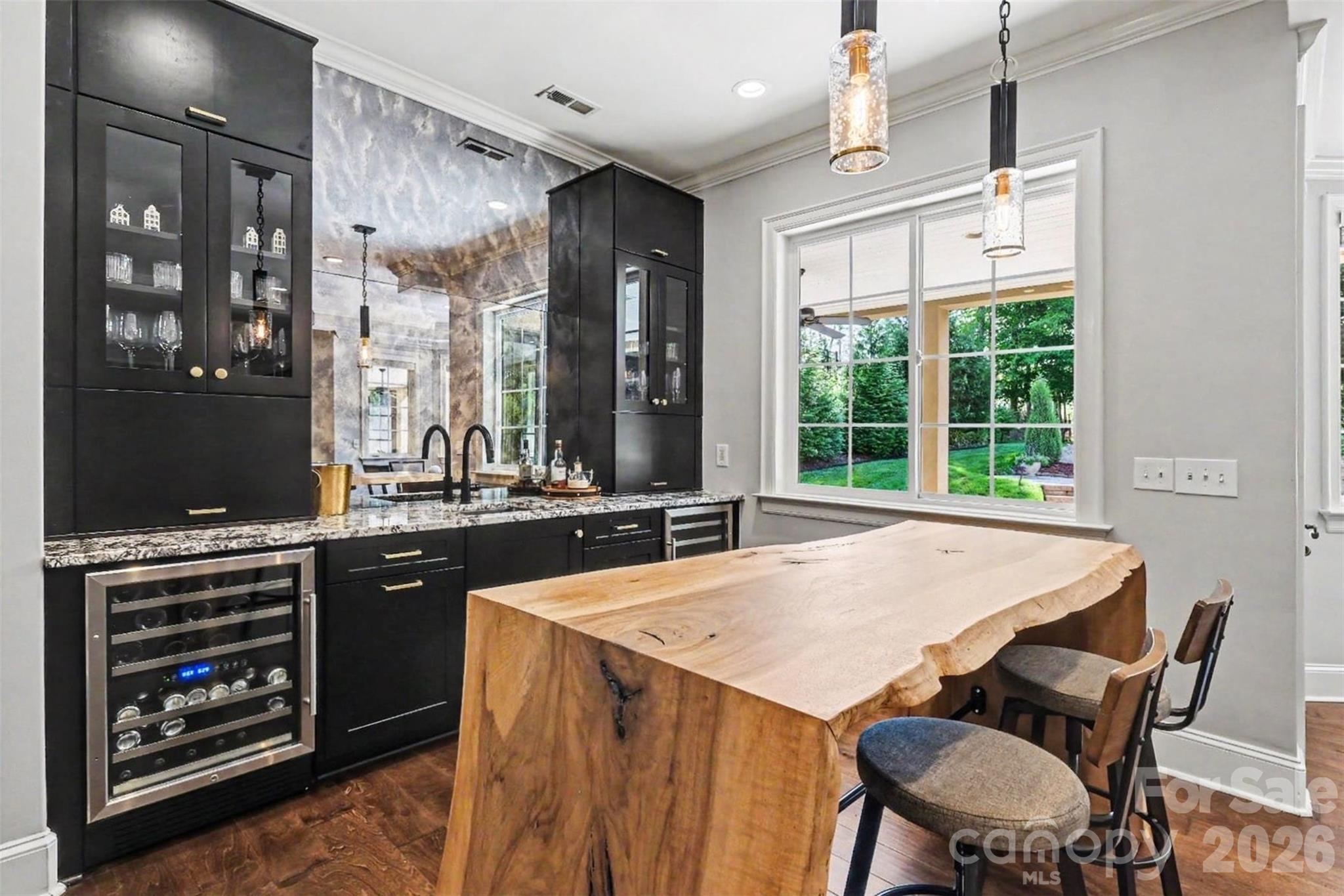 8000 Skye Lochs Drive — Waxhaw