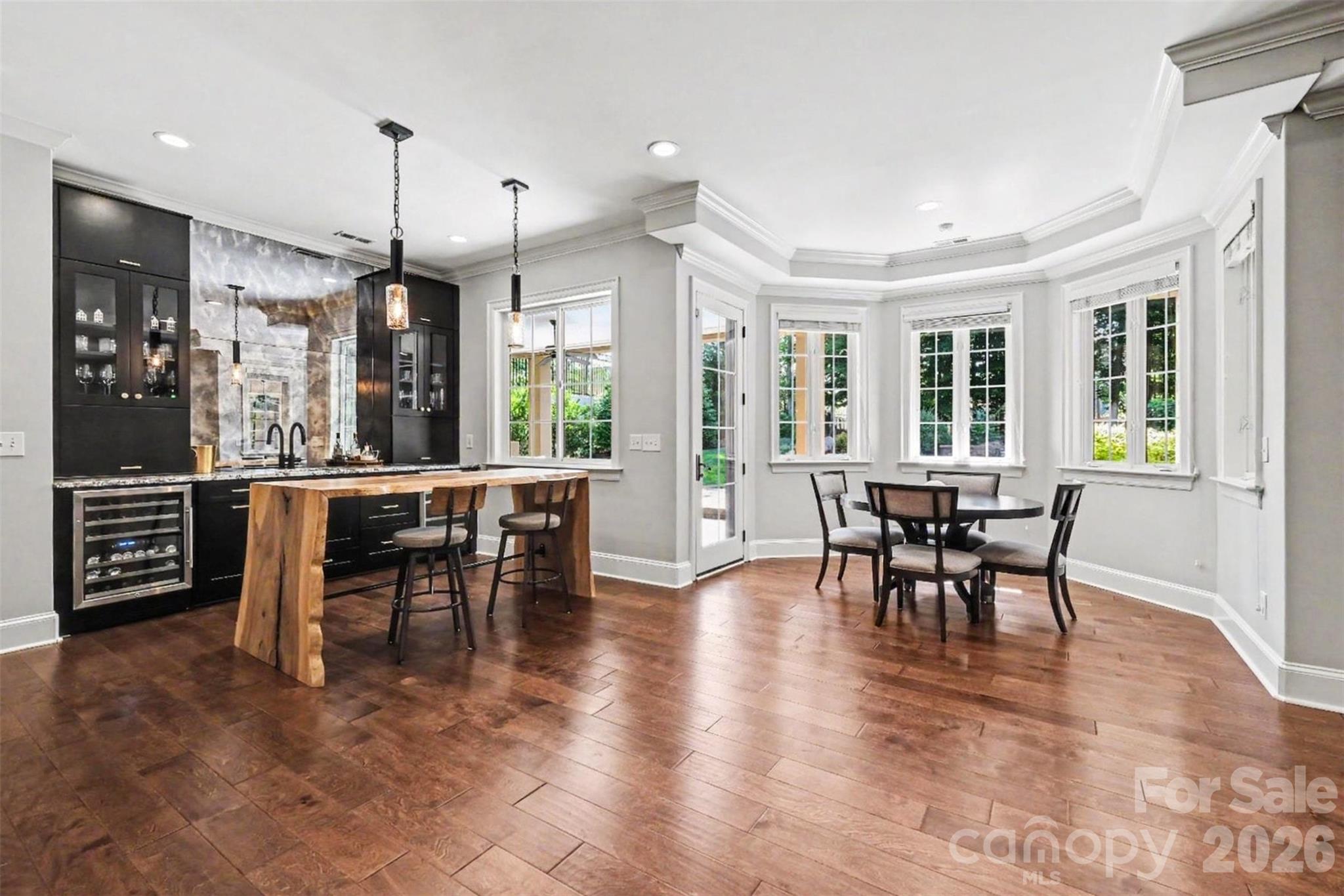 8000 Skye Lochs Drive — Waxhaw