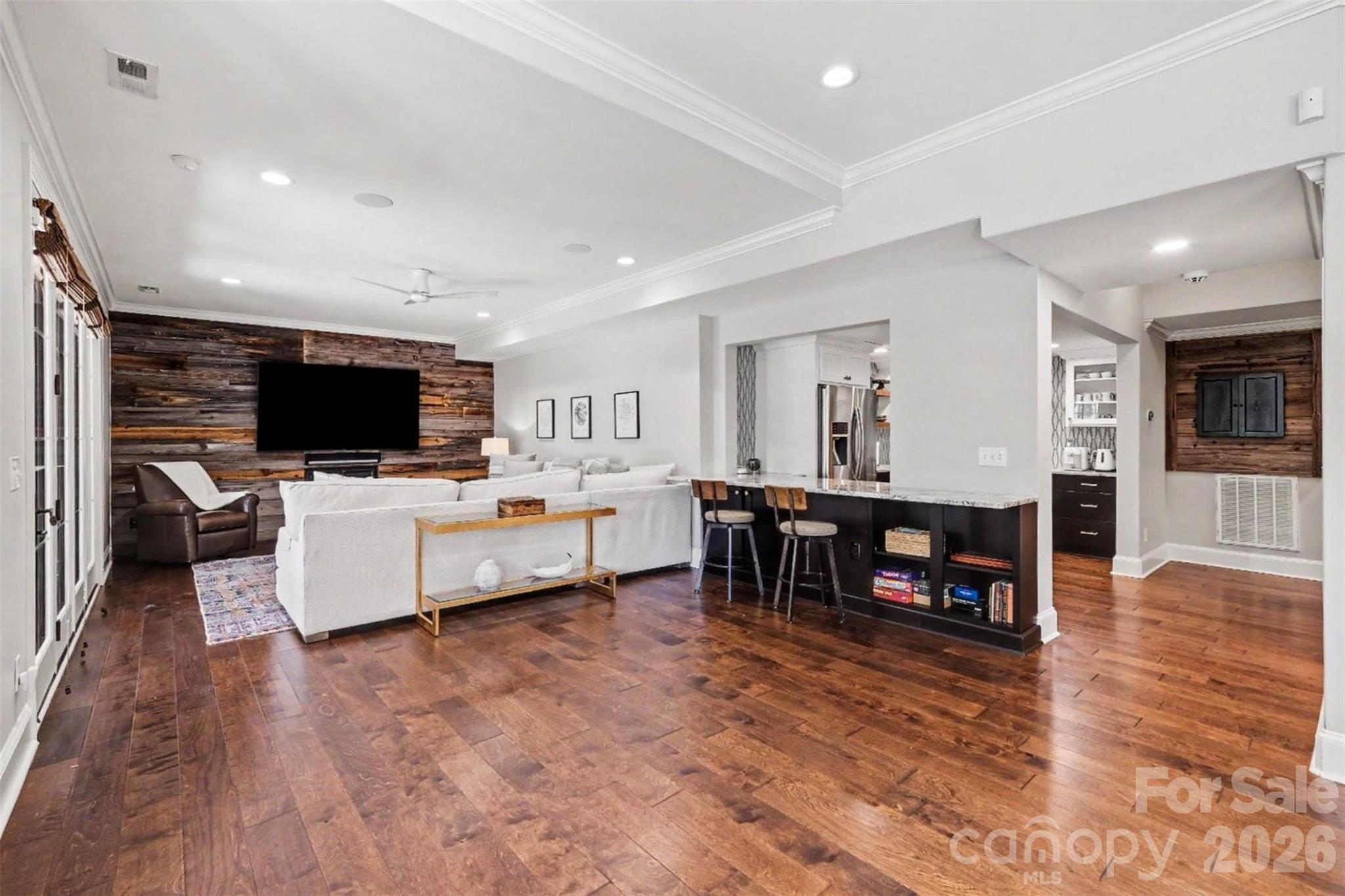 8000 Skye Lochs Drive — Waxhaw