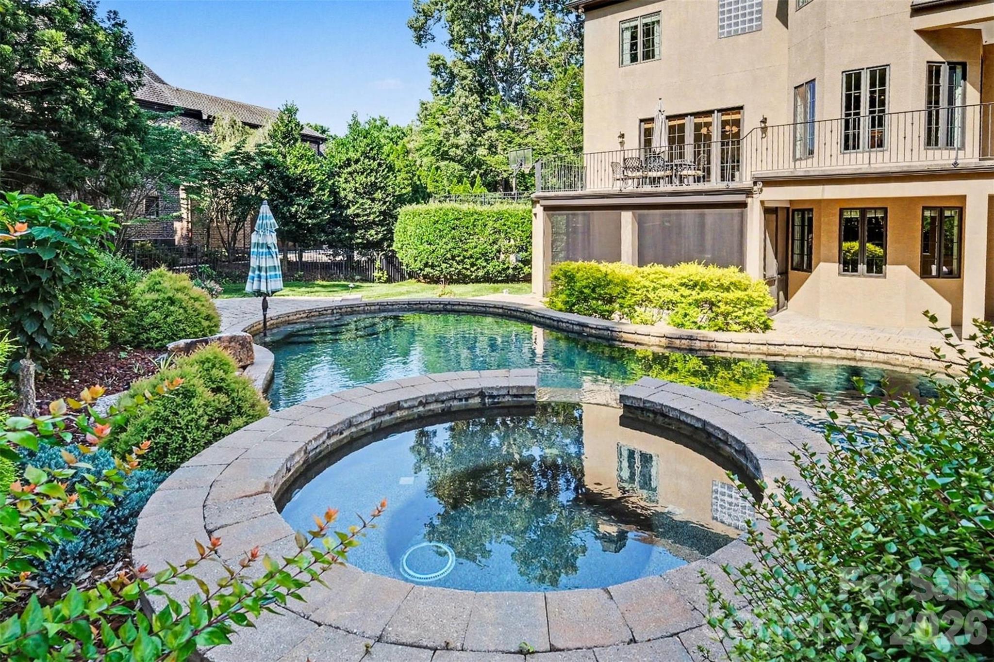 8000 Skye Lochs Drive — Waxhaw