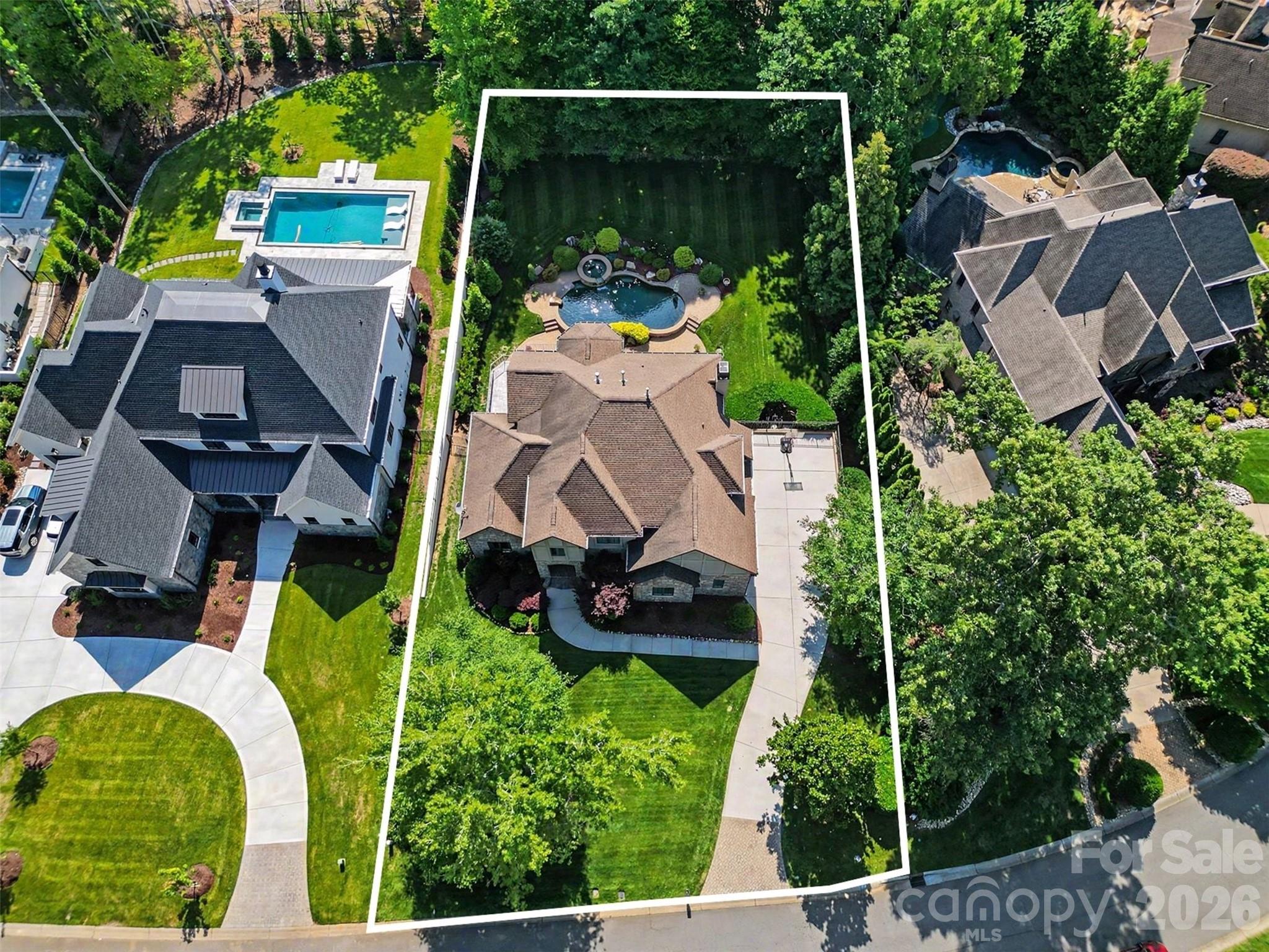 8000 Skye Lochs Drive — Waxhaw