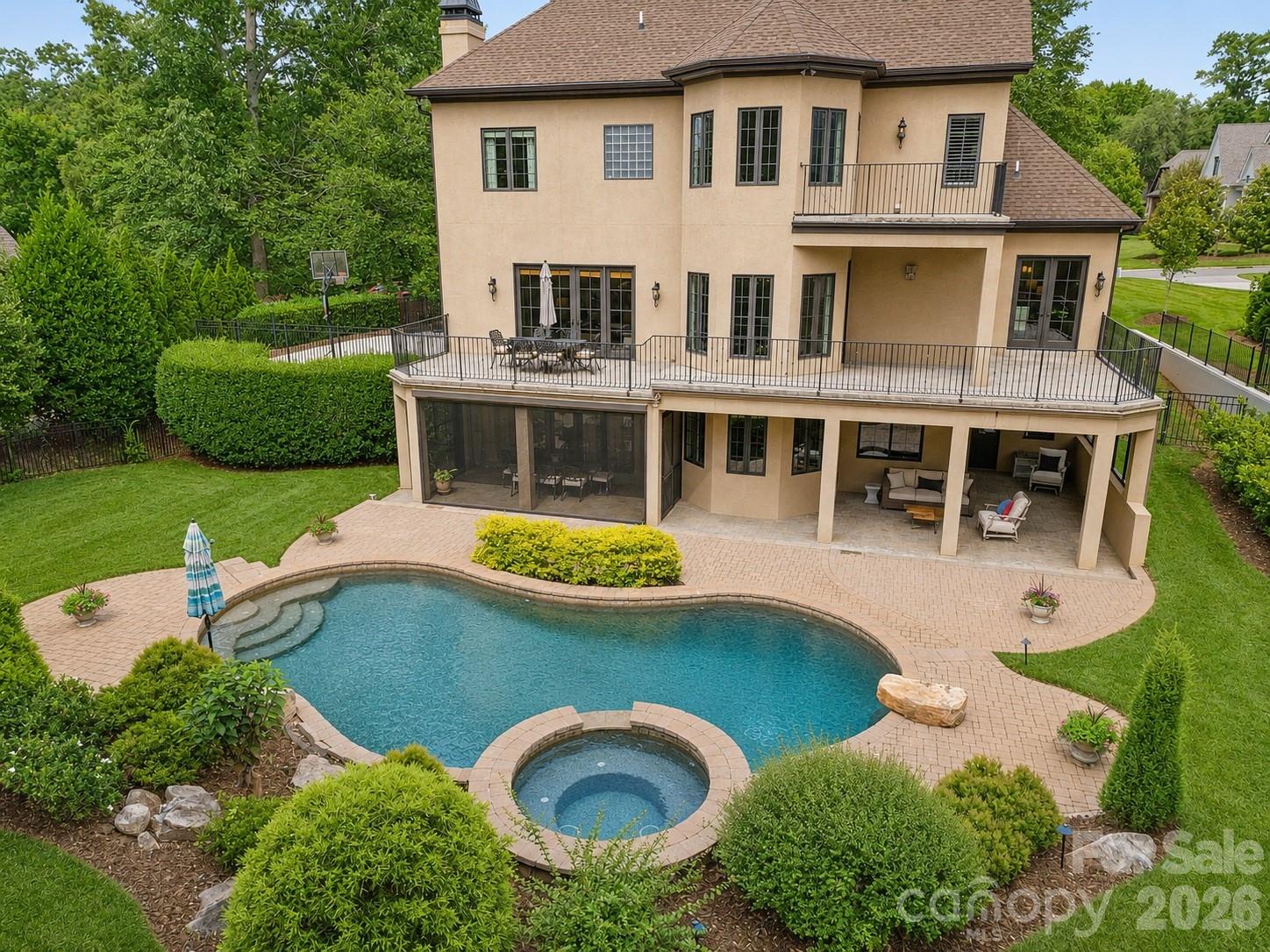 8000 Skye Lochs Drive — Waxhaw