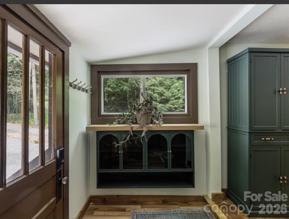 168 Avondale Road — Asheville