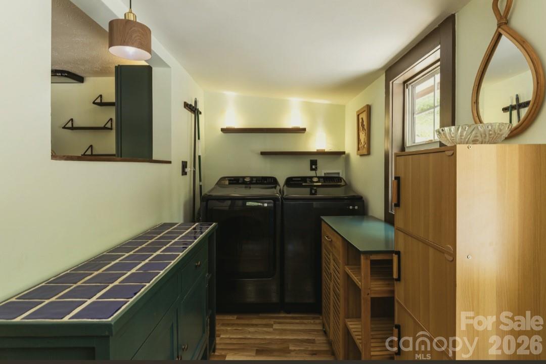 168 Avondale Road — Asheville